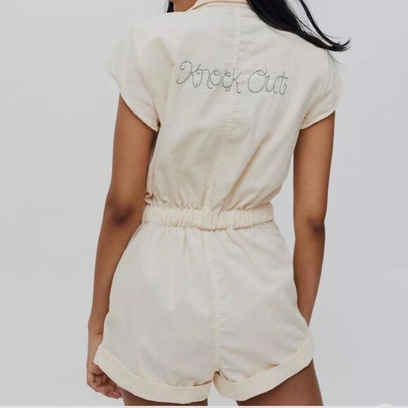 URBAN OUTFITTERS quinn
SHORTIE ROMPER; Size Medium; Like New - Picture 1 of 8